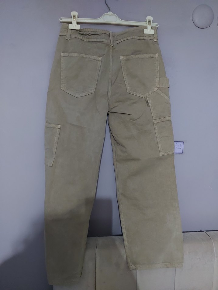 Stradivarius Bej Kadın Pantolon - Görsel 4