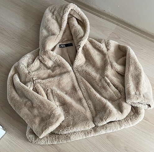 Zara peluş mont