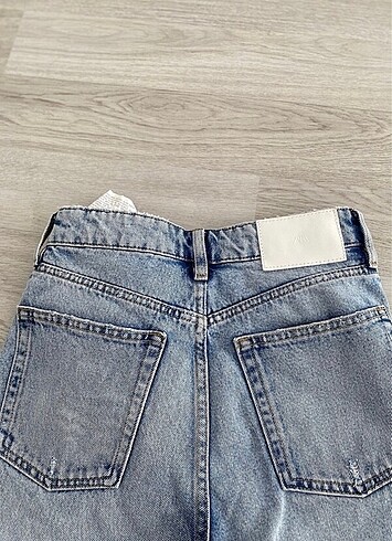 s Beden mavi Renk Zara düğmeli jean