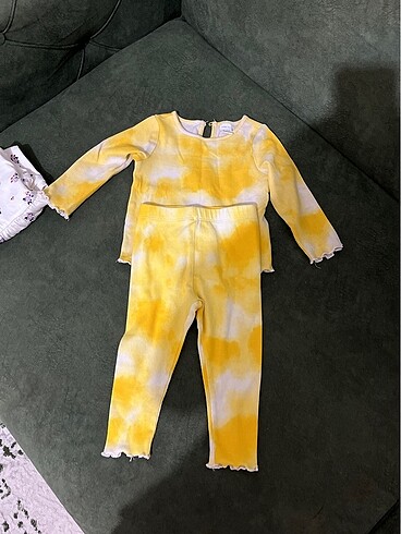 LC Waikiki Kız bebek kıyafet (9-12 ay)