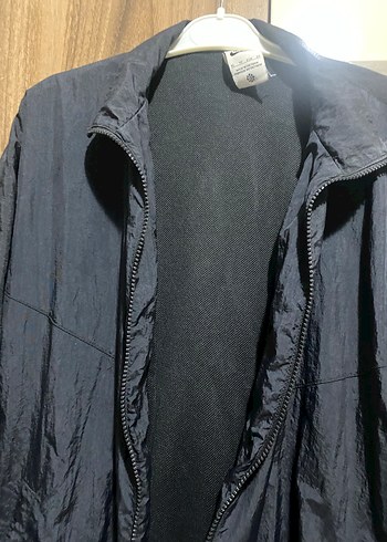 Nike Siyah Rahat Kesim Rüzgarlık - Görsel 4