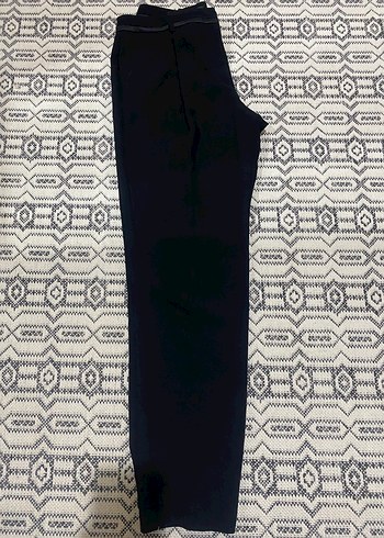 Kadın Siyah Kemerli Kumaş Pantolon - Görsel 2