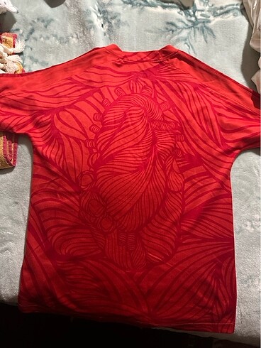 Yepyeni nike tsirt - Görsel 3