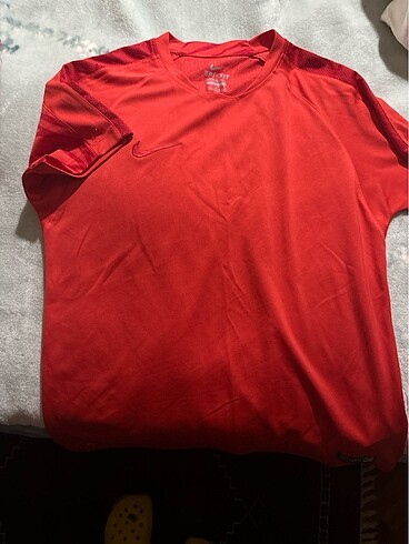 Nike 12-13 Yaş