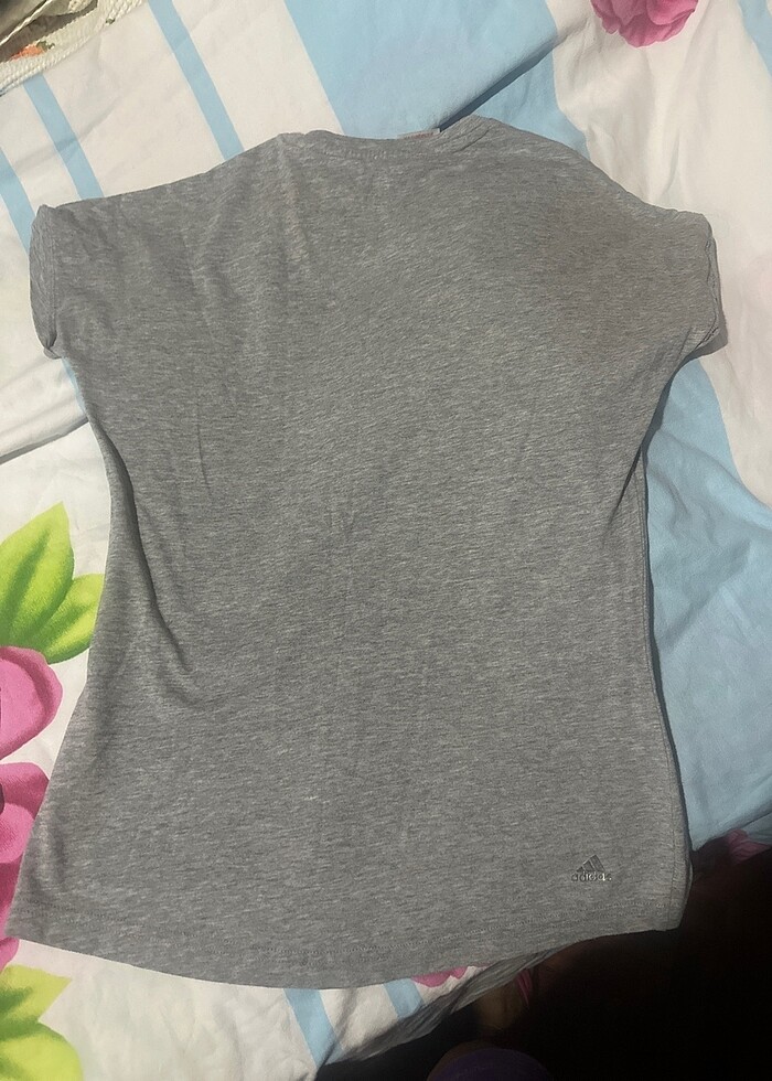 Adidas tşört - Görsel 3