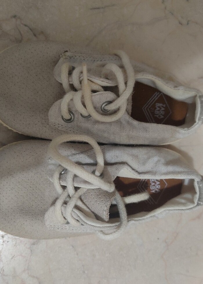 21-22 numara ayakkabılar. Hepsi 200 TL - Görsel 5