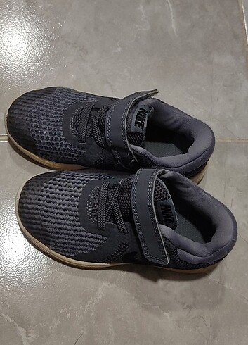 27 Beden gri Renk Nike ayakkabı