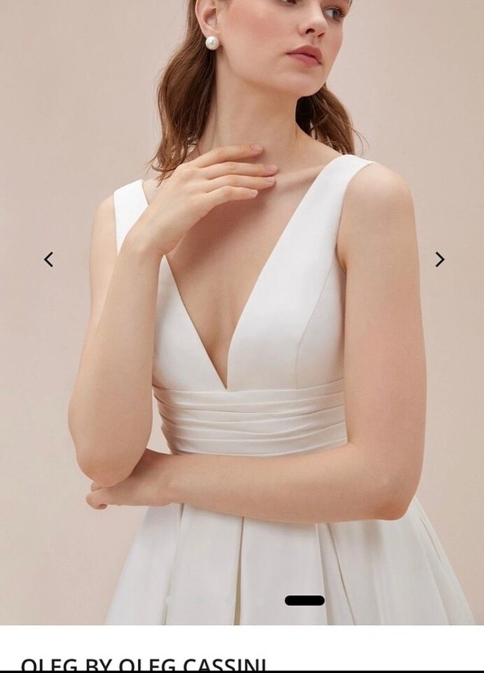 V Yakalı A Kesim Beyaz Gelinlik - Görsel 3