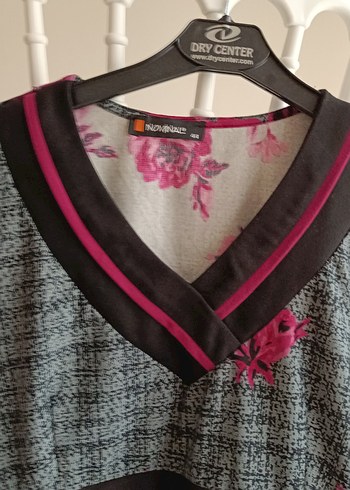 Pembe Çiçek Desenli V Yaka Midi Elbise - Görsel 5