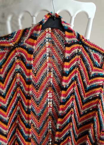 Renkli Desenli Uzun Triko Hırka - Görsel 3