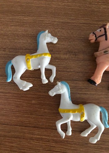 Renkli At Figürleri Seti - Görsel 2