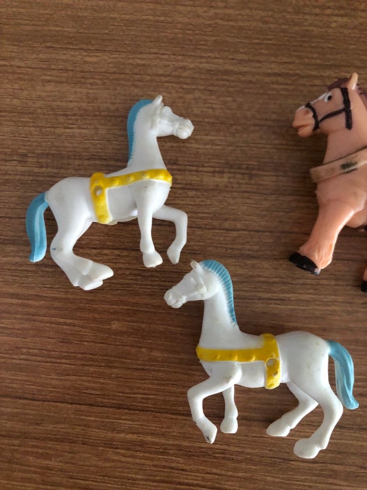 Renkli At Figürleri Seti - Görsel 2