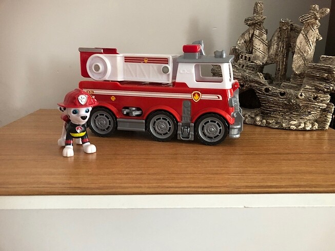 Paw patrol itfaiye aracı