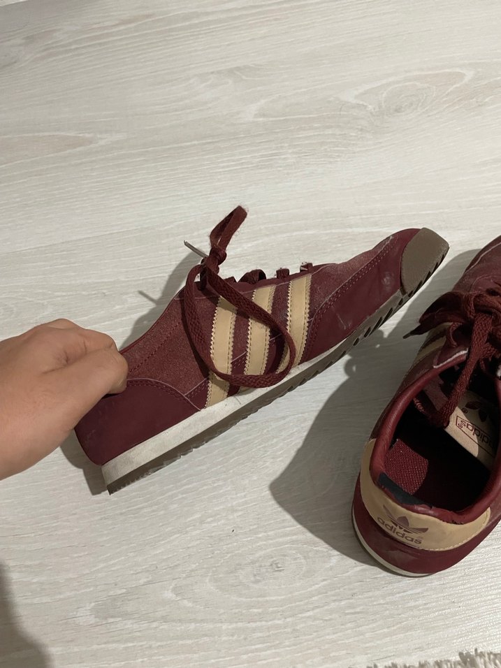 Bordo Adidas Süet Bağcıklı Günlük Spor Ayakkabı - Görsel 3