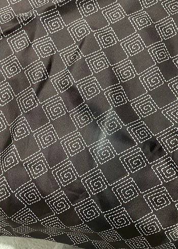 Kemer Detaylı Klasik Kadın İpek Fular - Görsel 2