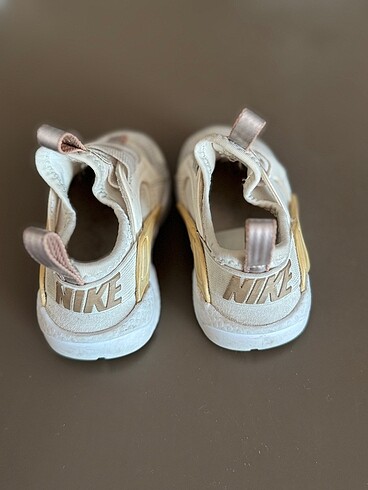 21 Beden Nike spor ayakkabı