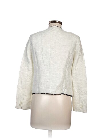 38 Beden Karaca Blazer %70 İndirimli.