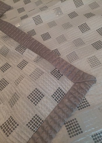 Gri Ekoseli Yatak Örtüsü ve Yastık Kılıfları - Görsel 2