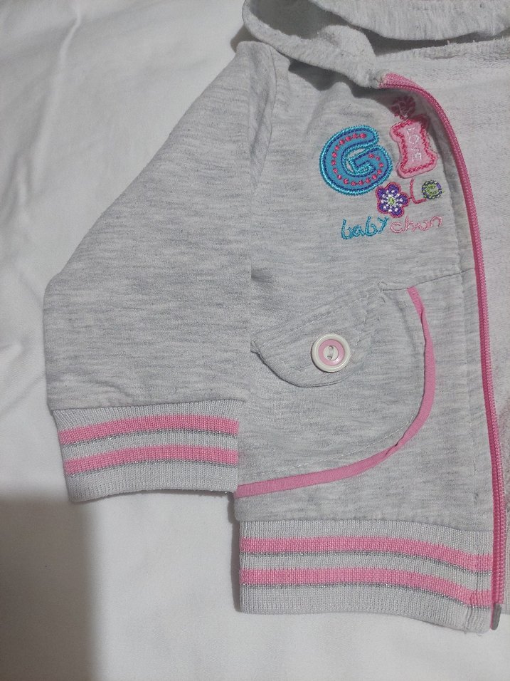 Kız Bebek Gri Nakışlı Fermuarlı Takım - Görsel 5