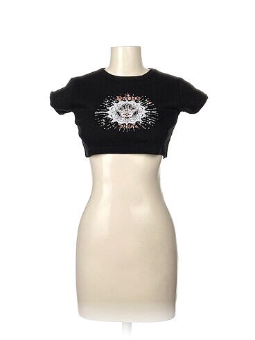Diğer T-shirt %70 İndirimli.