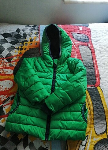 4 Yaş Beden yeşil Renk Erkek çocuk mont