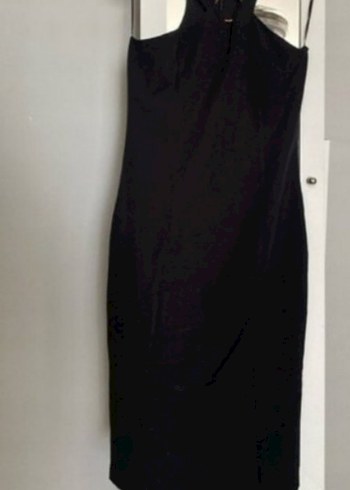 Siyah yüksek yakalı elbise - Görsel 3