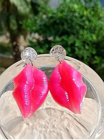 Tasarımcı Pembe dudak küpe