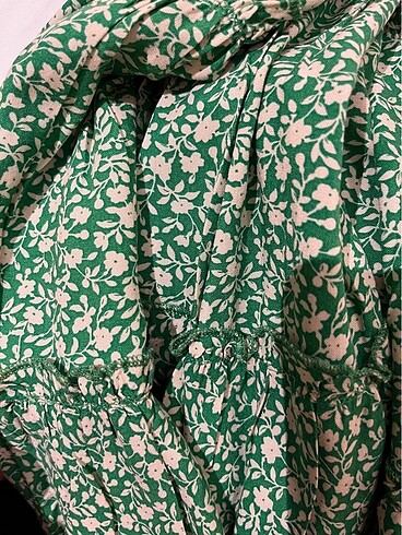 l Beden yeşil Renk Askılı çiçekli elbise