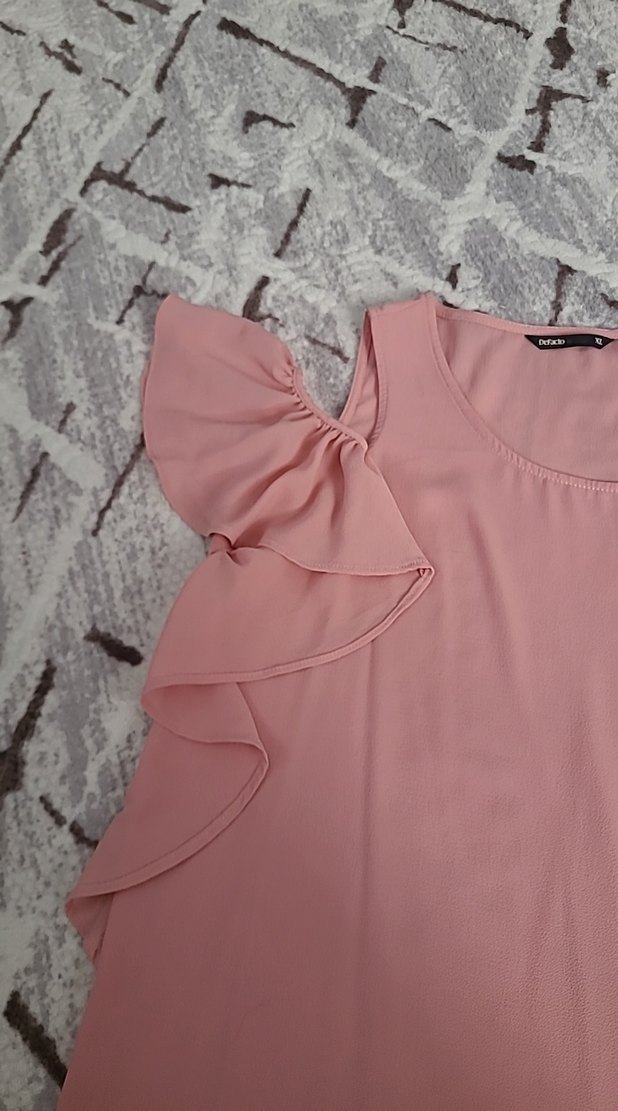 Pembe Fırfırlı Kısa Kollu Bluz - Görsel 4