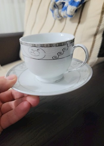 Gri Desenli Beyaz Porselen Fincan ve Tabağı
Çay fincani - Görsel 3