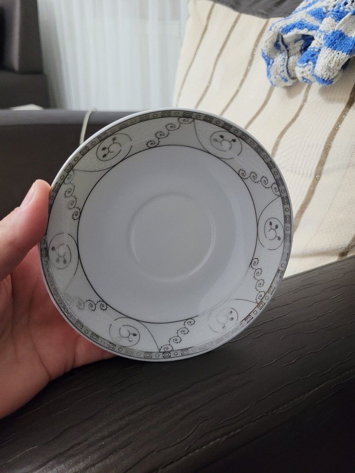 Gri Desenli Beyaz Porselen Fincan ve Tabağı
Çay fincani - Görsel 2