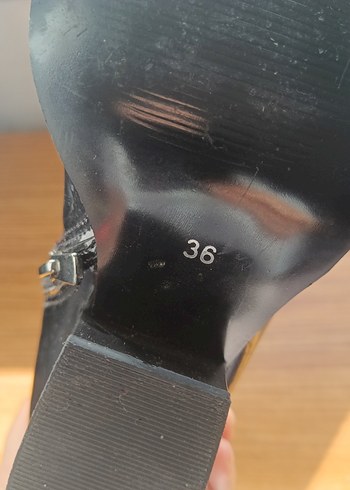 Siyah Parlak Deri Yılan Desenli Stiletto Bot - Görsel 6