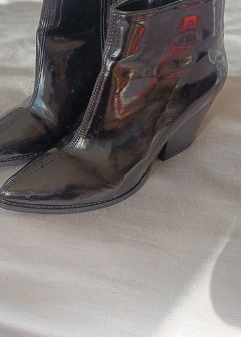 Siyah Parlak Deri Yılan Desenli Stiletto Bot - Görsel 2