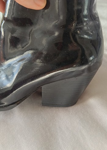 Siyah Parlak Deri Yılan Desenli Stiletto Bot - Görsel 3