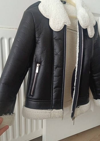 Beyaz Kürklü Siyah Deri Biker Ceket - Görsel 16