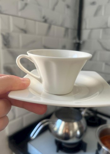 6lı (12 parça )Beyaz porselen Fincan ve Tabak Seti
