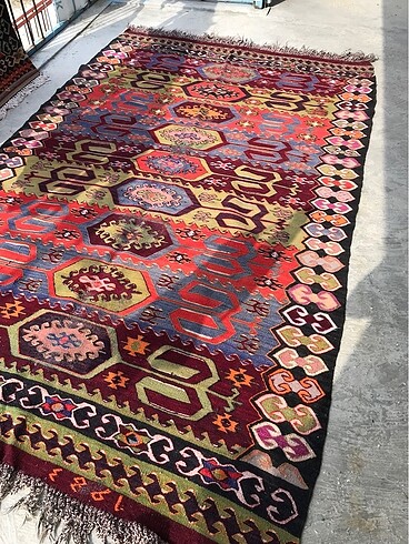  El dokuması kilim