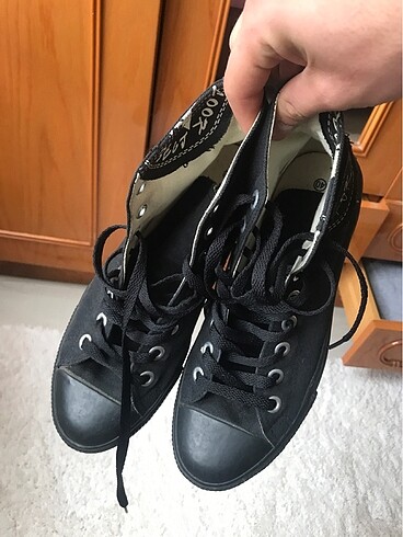 Converse Converse