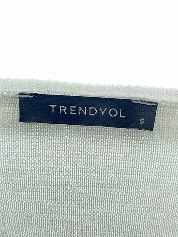 s Beden beyaz Renk Trendyol & Milla Kazak / Triko %70 İndirimli.