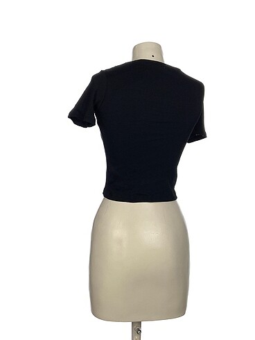 s Beden Trendyol & Milla T-shirt %70 İndirimli.