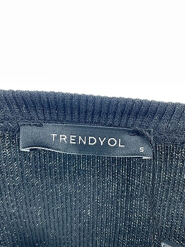 s Beden siyah Renk Trendyol & Milla T-shirt %70 İndirimli.