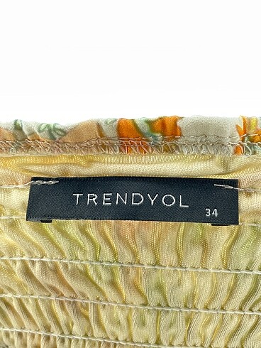 34 Beden çeşitli Renk Trendyol & Milla Kısa Elbise %70 İndirimli.