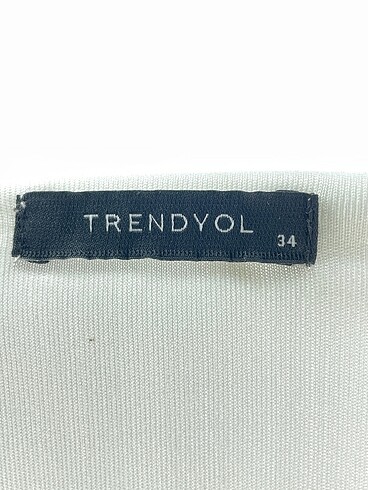 34 Beden beyaz Renk Trendyol & Milla Kısa Elbise %70 İndirimli.