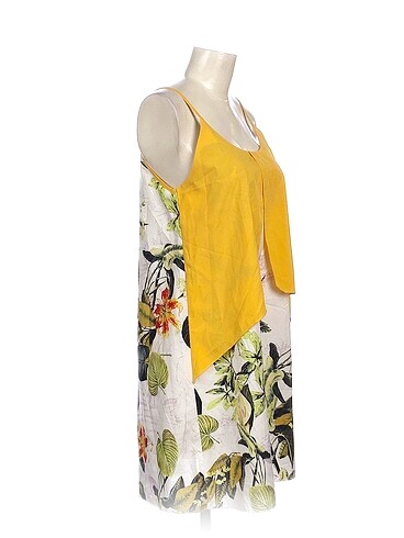 Vintage Love PreLoved Kısa Elbise %70 İndirimli.