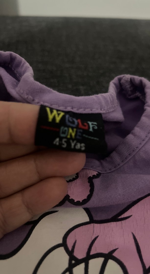 Mor Baskılı Kız Çocuk Tişörtü - Görsel 2