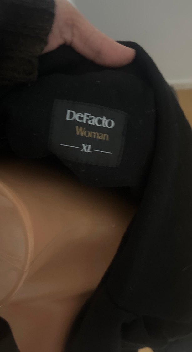 Siyah Kadın Blazeri, Drapeli, Uzun Kollu Açıklamayı okuYUN - Görsel 3