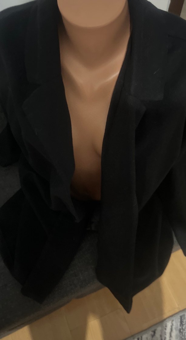 Siyah Kadın Blazeri, Drapeli, Uzun Kollu Açıklamayı okuYUN - Görsel 2