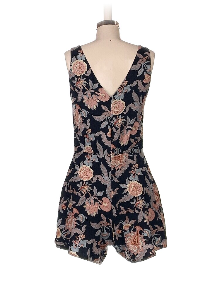 Miss Selfridge Kısa Salopet %70 İndirimli. - Görsel 3