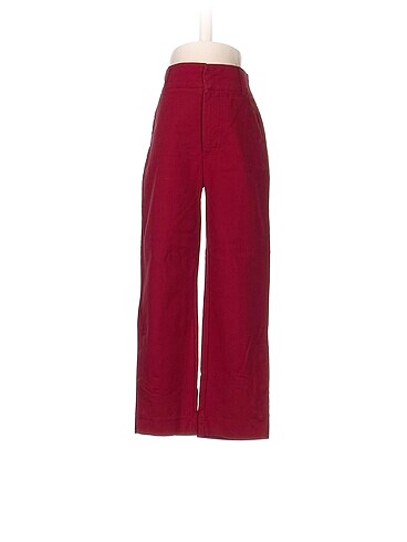 Zara Düz Kesim %70 İndirimli.