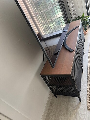  Beden siyah Renk Ikea tv ünitesi